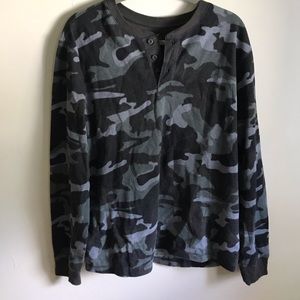 Black and white camo faded glory shirt